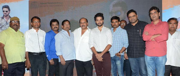 right right movie,sumanth ashwin,manu,vamsi krishna  'రైట్ రైట్' ట్రైలర్ వచ్చేసింది!